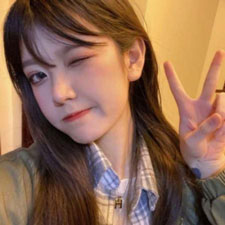 龍馨云
