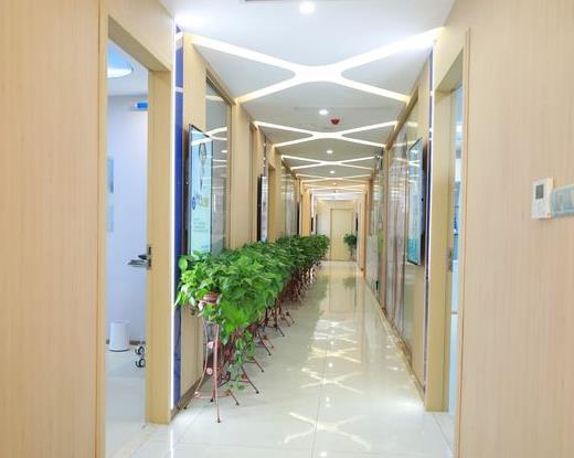 長沙美奧口腔(河西店)走廊