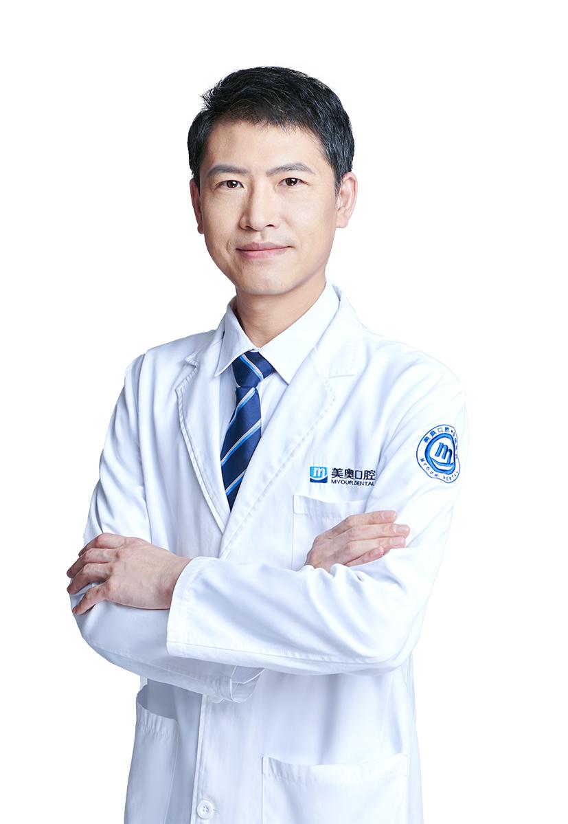 王強