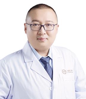 周巖