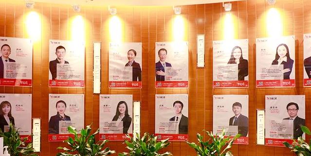 深圳友睦口腔門診部（福田時(shí)代科技店）醫(yī)生團(tuán)隊(duì)