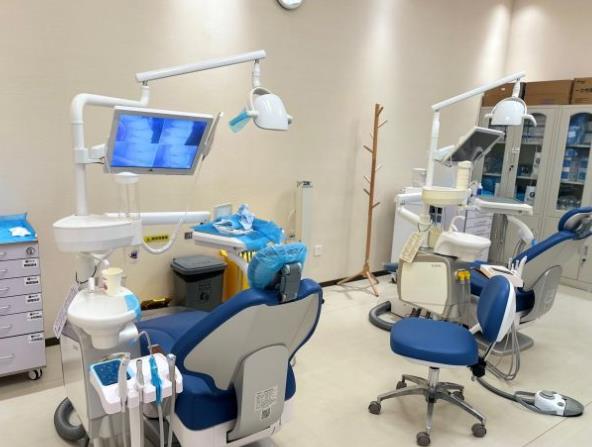 貴陽柏樂口腔門診部治療室