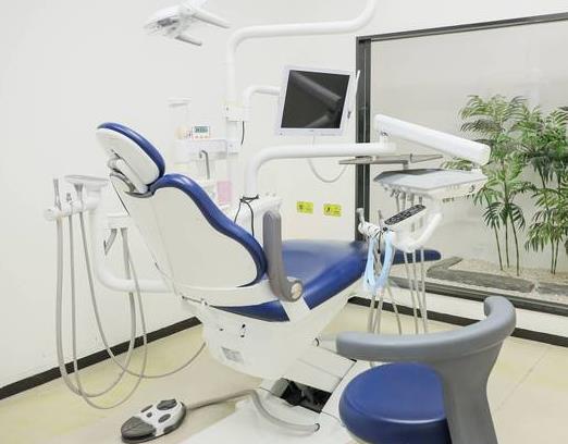 重慶億佰口腔門診部治療室
