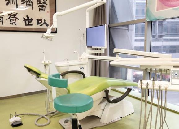 重慶亞太口腔門診部治療室