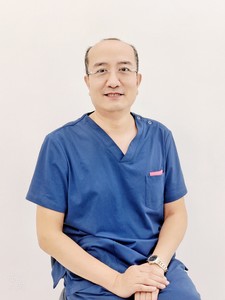李向飛
