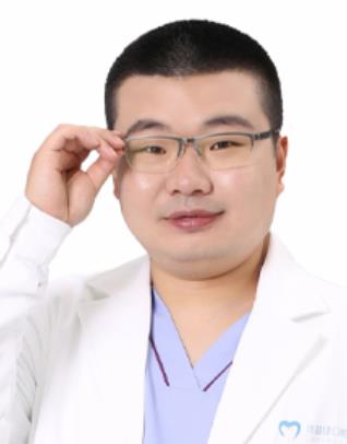 王釗