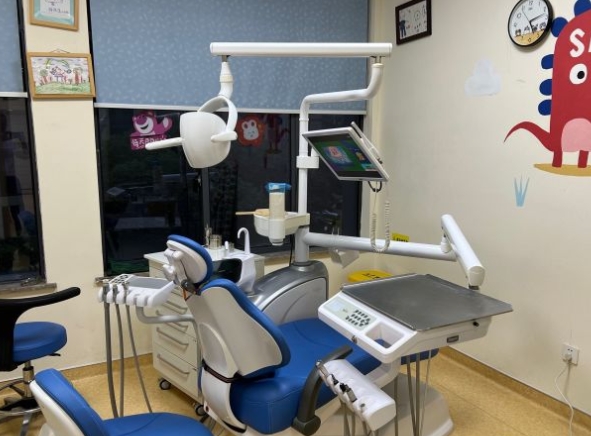 杭州貝兒口腔門(mén)診部治療室