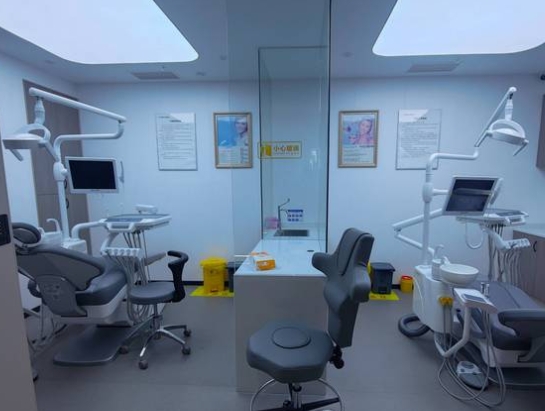 慈溪德維口腔門診部治療室
