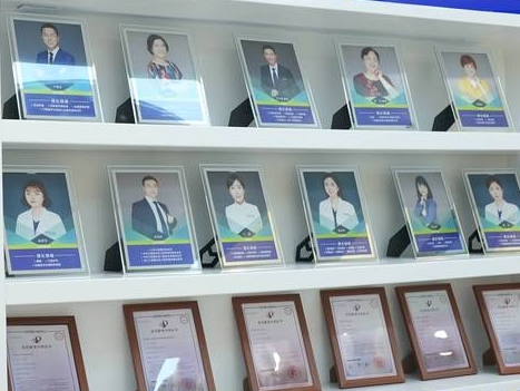 貴陽康泰華怡口腔門診醫(yī)生團隊