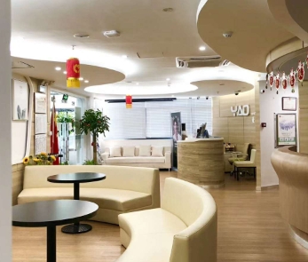 廈門亞歐口腔門診部休息區(qū)