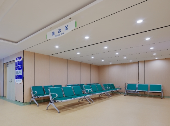 哈爾濱國藥口腔門診休息區(qū)